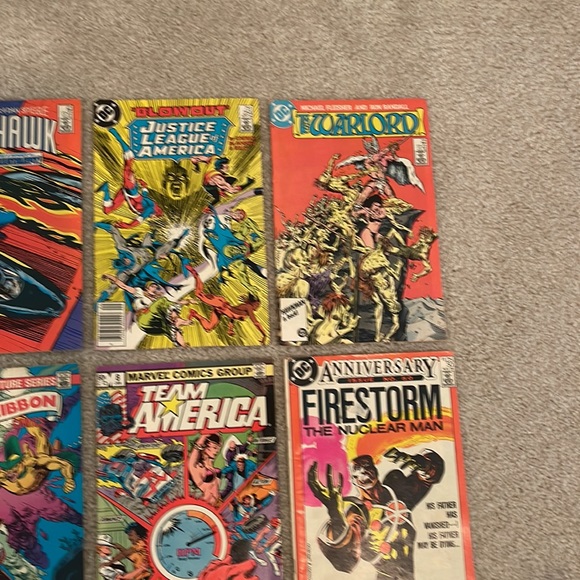 Lot of 6 Comics Variety - Picture 3 of 5